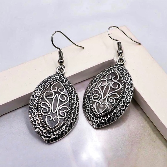 Any 4/$25! Antiqued Silver Boho Ellipse Drop Earrings - Picture 1 of 10